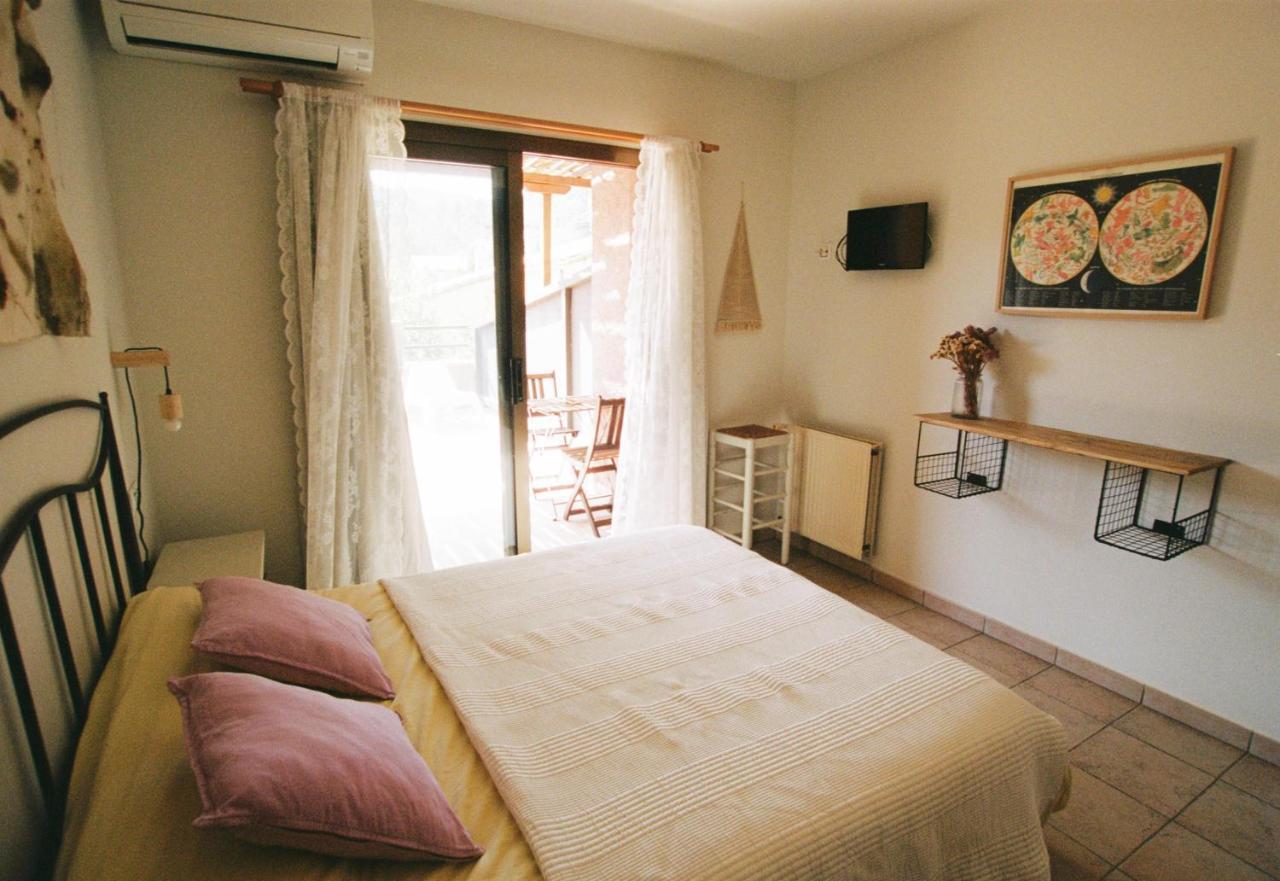 Hostal De L'Aigua Sant Llorenc de la Muga Exterior foto